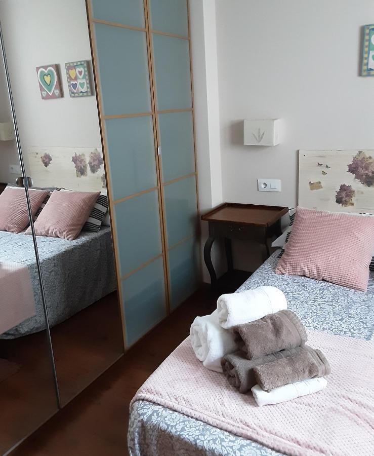 Apartamento Cine Colon 2 Ribadeo Zewnętrze zdjęcie